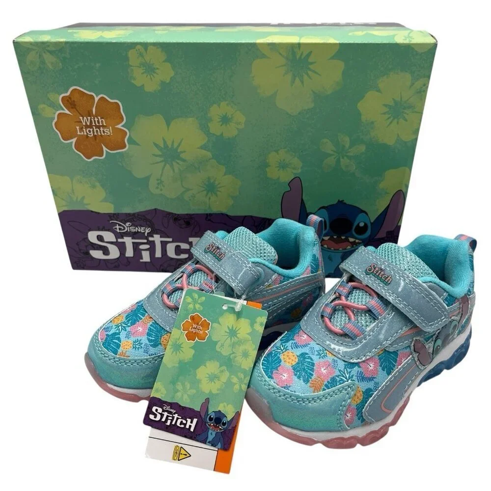 New Disney Lilo and Stitch Aloha Toddler Girl Light Up Sneakers Size 7 Shoes Box